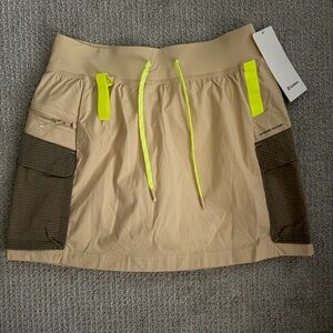 NWT Lululemon Multi-Pocket Cargo High-Rise Hiking Skirt